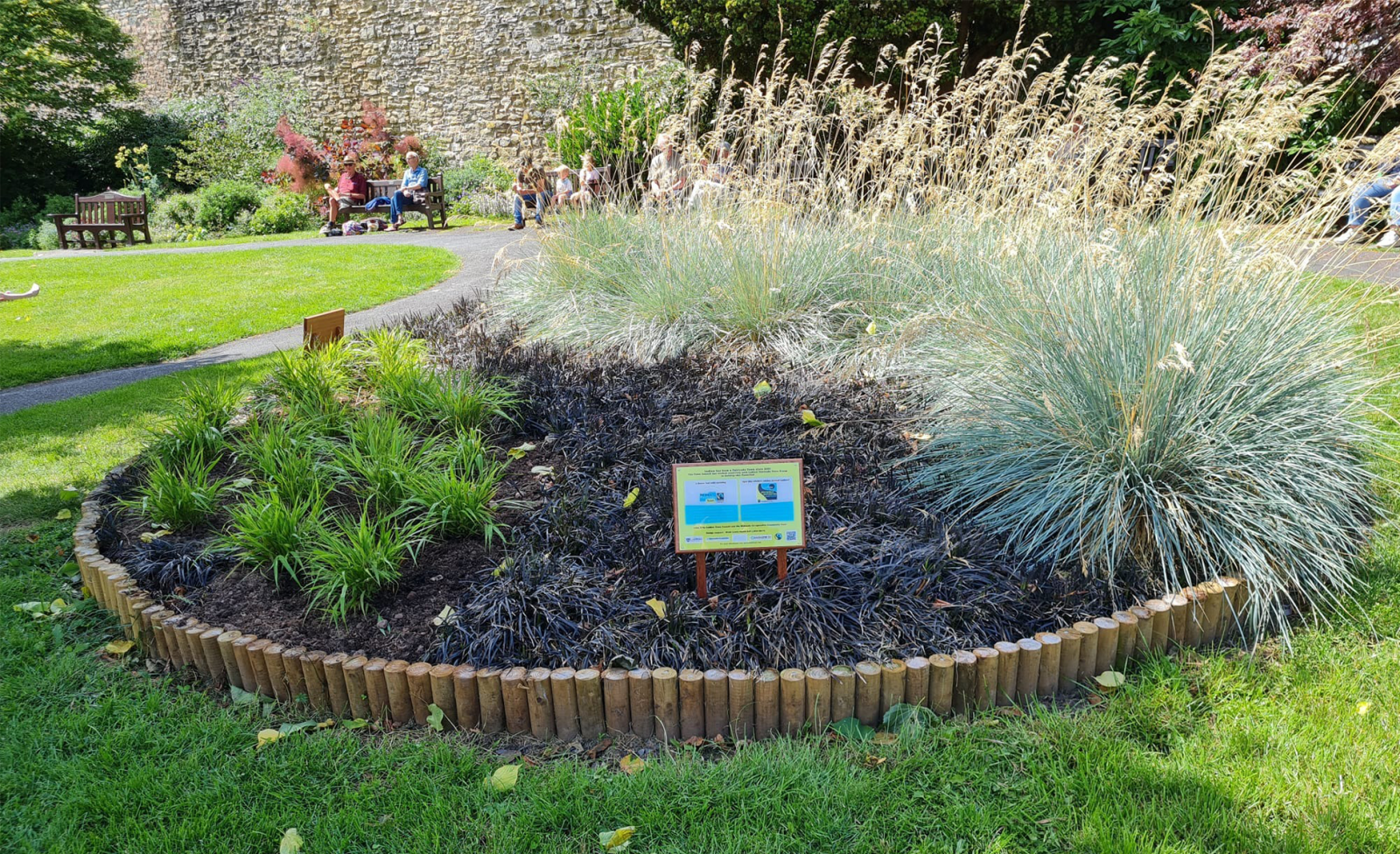 Refurbishment of the Fairtrade Flowerbed and re-certification as a Fairtrade Town