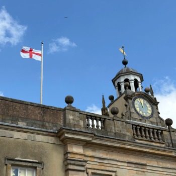 St George’s Day Shakespeare Shout — Join the Mayor in Castle Gardens